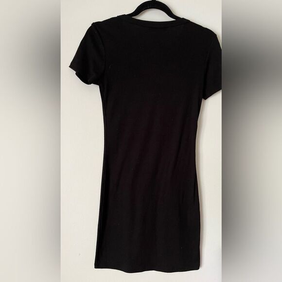 Lulus black short-sleeved, midi dress, great condition, size medium - Picture 4 of 4